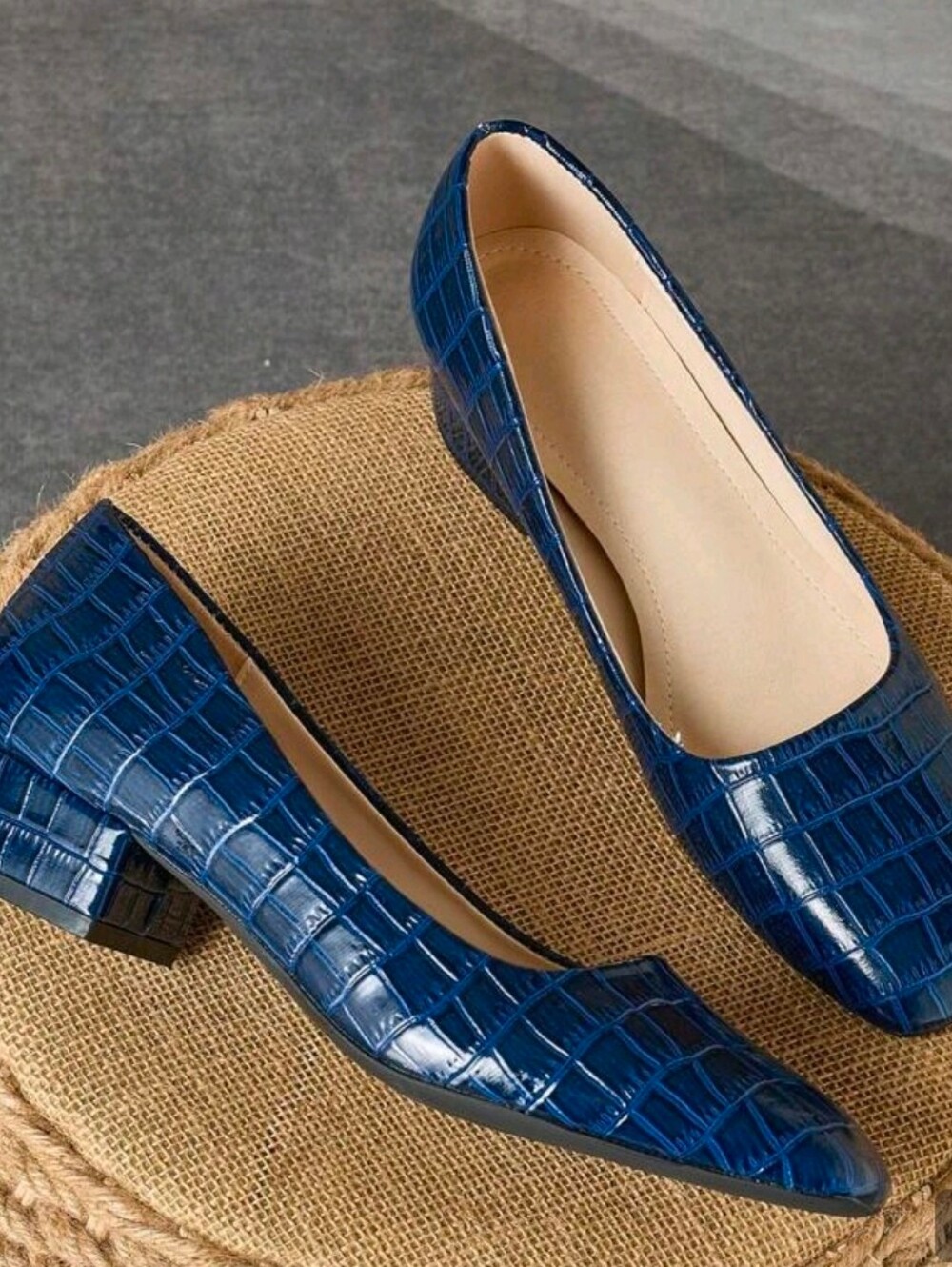 NEW Classic Blue Patent Low Heel Women's Pumps - Picture 2 of 9